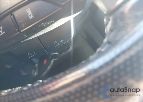 2016 Chevrolet Traverse 1Lt z USA, uszkodzony, nr VIN 1GNKRGKD6GJ261801